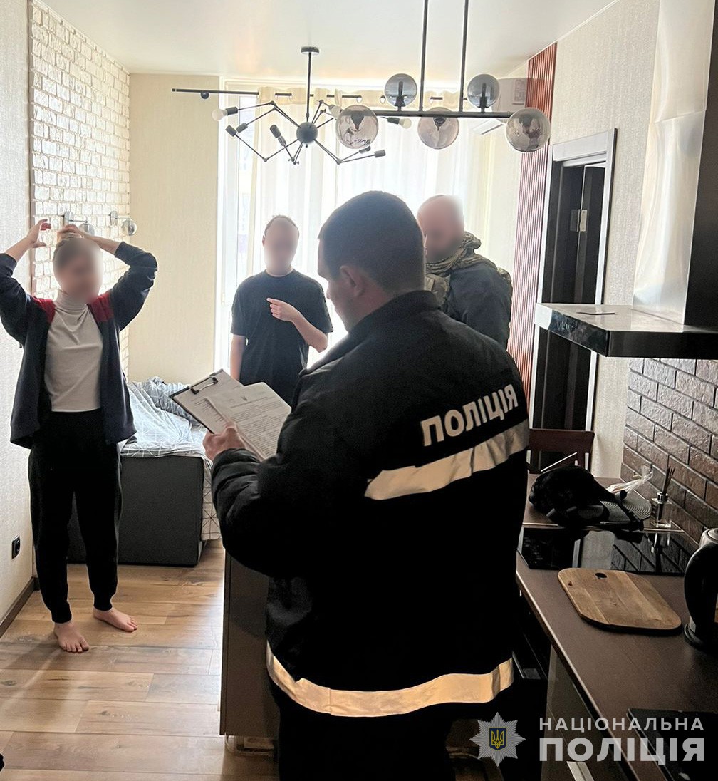 Шахрайські схеми: В Одесі ліквідовано масштабний call-центр | Цензор.НЕТ