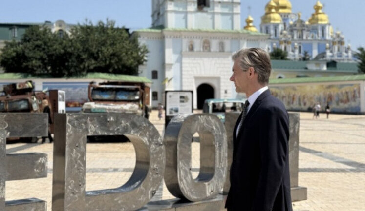 Глава МЗС Литви Будріс прибув до Києва: обговорюватиме ситуацію на фронті та мирні перемовини. ФОТО