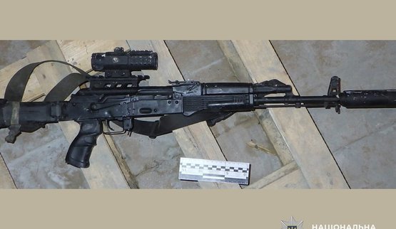 На Чернігівщині військовий напідпитку стріляв з автомата з вікна будинку