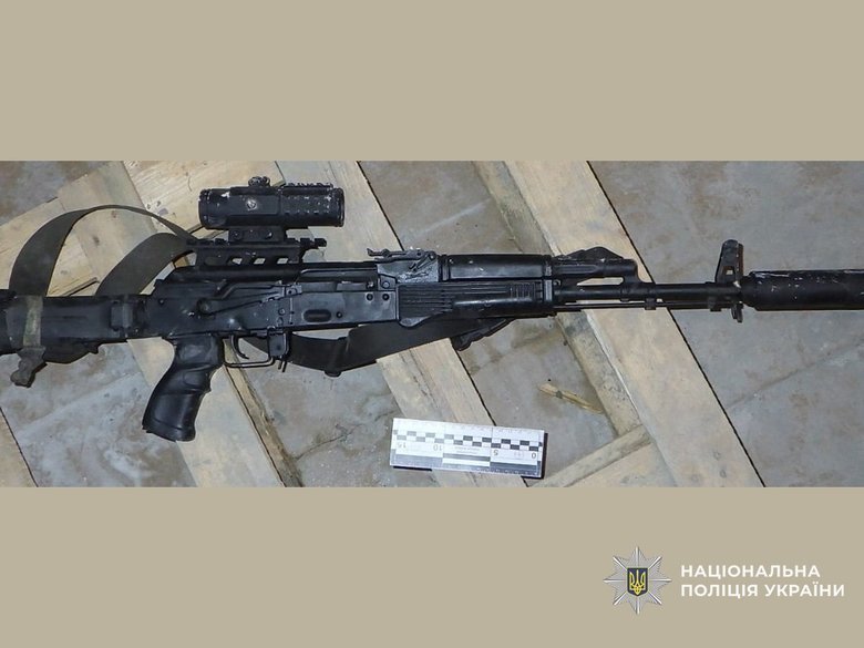 На Чернігівщині військовий напідпитку стріляв з автомата з вікна будинку