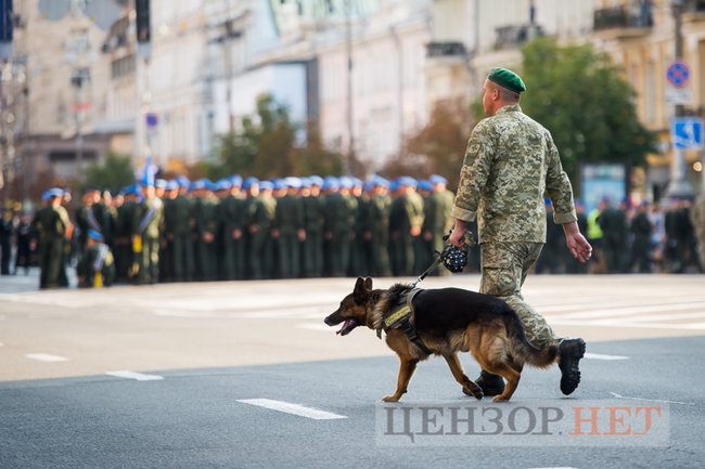 Репетиция военного парада 20 августа 42