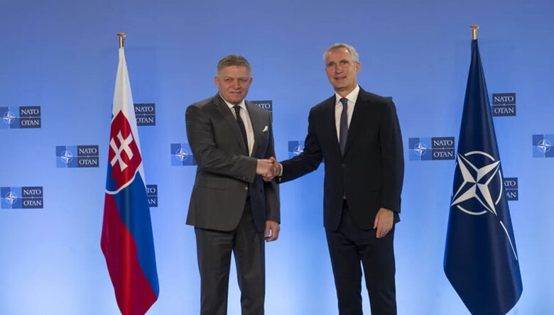 Stoltenberg met with Fico in Brussels. They talked about Ukraine 01