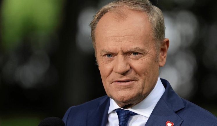 Путін воює проти Європи зсередини, - Туск