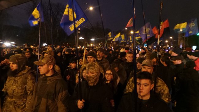 Факельное шествие в честь дня рождения Степана Бандеры прошло в Киеве 07