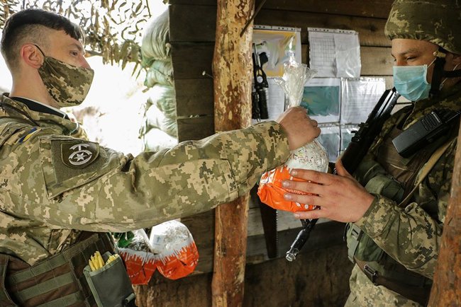 Празднование Пасхи военнослужащими в зоне проведения ООС 02