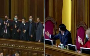 "Давайте покинем фотозону и пойдем работать": Разумков отчитал нардепов, устроивших фотосессию с Криклием в ложе Кабмина в ВР. ВИДЕО