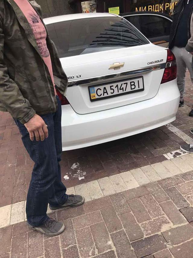 Мого брата Давида затримали в Києві і відвезли на білому Chevrolet Aveo, - Саакашвілі 01 Мого брата Давида затримали в Києві і відвезли на білому Chevrolet Aveo, - Саакашвілі 01