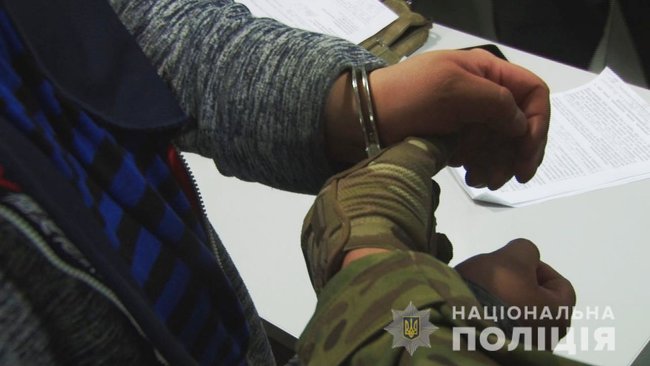 Затримано двох іноземців, які намагалися продати українок у секс-рабство до Китаю 03