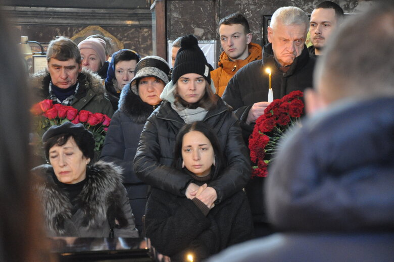 Із українським захисником та одним із розробників гри S.T.A.L.K.E.R Володимиром Єжовим, який загинув у боях під Бахмутом, попрощалися в Києві 53
