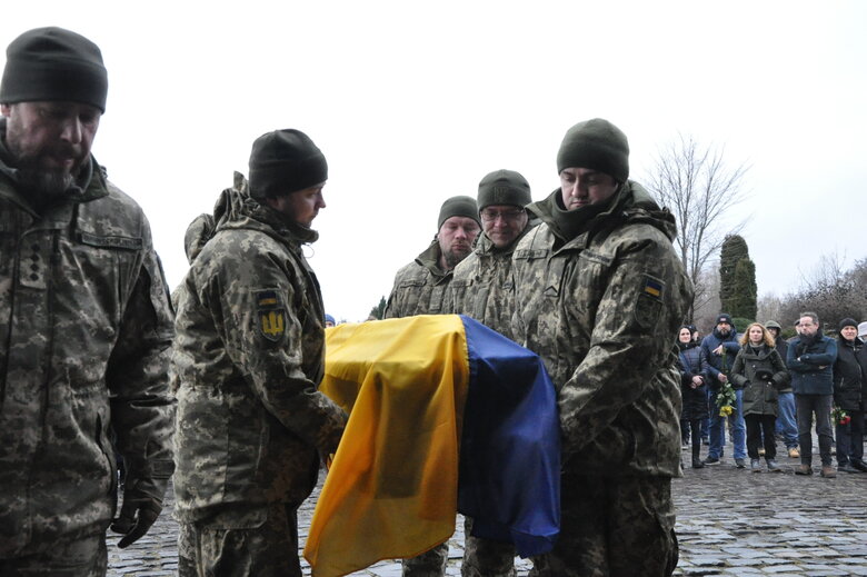 Із режисером монтажу Віктором Ониськом, який загинув у боях за Україну, попрощалися у Києві 29