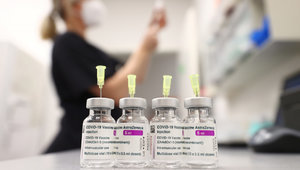 Украина получила еще 800 миллионов доз вакцин AstraZeneca