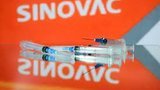 Сегодня в Украину прибудет 700 тысяч доз вакцины СoronaVac из Китая. Всего ожидаем 1,9 млн доз, - иммунолог Лапий
