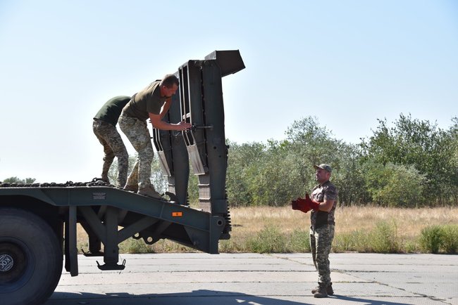 В зоне ООС впервые прошли соревнования военных водителей 07
