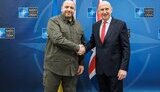 Умєров зустрівся з міністром оборони Британії Гілі