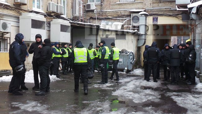 Saakashvili trial: police strengthen security outside court 09