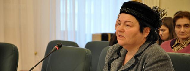 У якій справі судді до Холодницького в гості ходили 05
