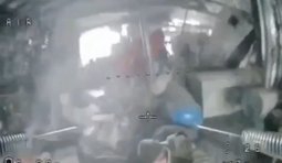 Операторы дронов Сил специальных операций ликвидировали оккупанта во время зачистки завода в Купянске