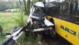 Жуткое ДТП в Киеве: на проспекте Победы ЛАЗ размазал микроавтобус об отбойник. ФОТОрепортаж.