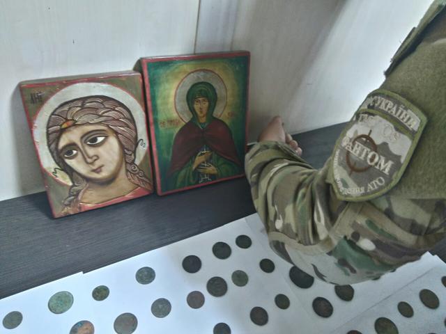 монеты контрабанда донбасс иконы гфс фантом