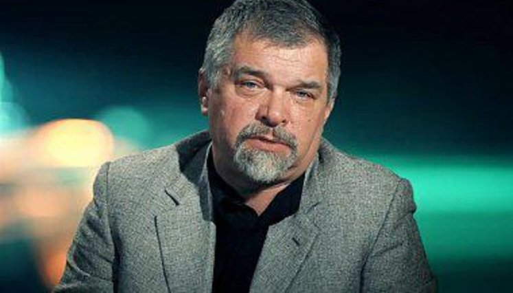 Александр Задорожний: Если задача власти опустить всю страну, то она успешно движется по этому пути