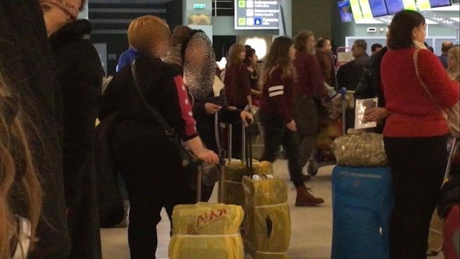 Двух украинок, переправлявших в Грецию девушек для сексуальной эксплуатации, задержали в Жулянах 04
