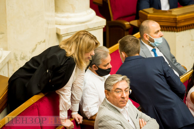 Попередження в чаті СН про лайно в сторону президента, Лукашев оформляє Наташу помічником, усміхнені Верещук і Бужанський, - робота ВР 2 вересня 10