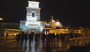 St. Michael's Monastery in Kyiv sounds its bells to honor Maidan events of three years. VIDEO+PHOTOS