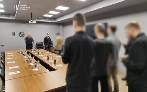 Буданов вручив нагороди кіберактивістам групи LASKA