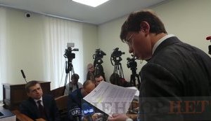 Крючков в суде подтвердил общение с Кононенко относительно работы