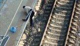 Первый посетитель нового железнодорожного вокзала в Донецке штурмует платформу: Да, Бубка уже не тот! + ВИДЕО.