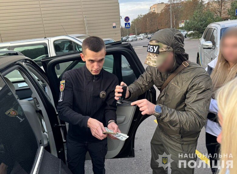 У Рівному СБУ викрила схему заробітку на ухилянтах