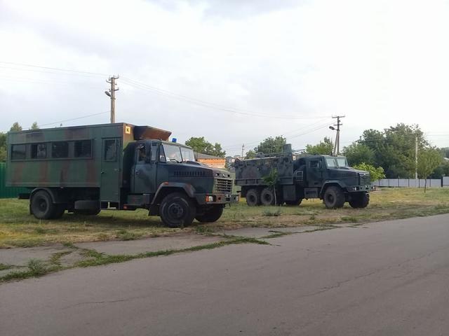 Конфликт вокруг агропредприятия на Кировоградщине: Нацгвардию и полицейских обвиняют в избиении. В Нацполиции уверяют, что они на стороне закона 01