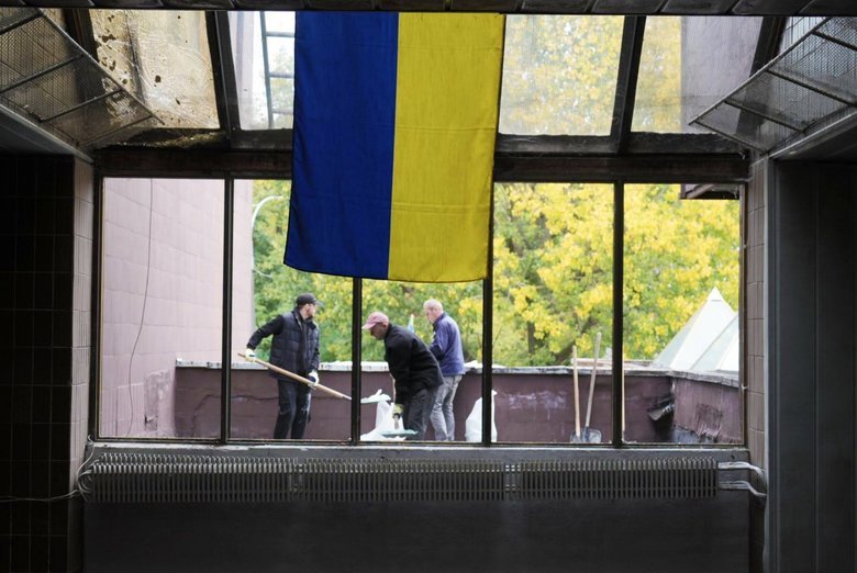 В Киеве повреждён корпус КНУБА в результате атаки РФ