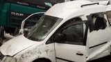 Легковик зіткнувся з вантажівкою на Хмельниччині - вся сім