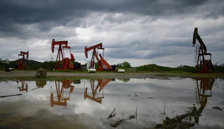 Ціни на нафту знизилися після припинення обміну ударами між Іраном та Ізраїлем