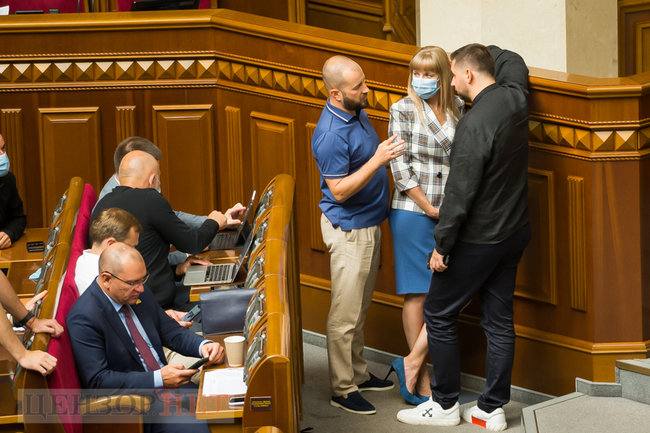 Попередження в чаті СН про лайно в сторону президента, Лукашев оформляє Наташу помічником, усміхнені Верещук і Бужанський, - робота ВР 2 вересня 16