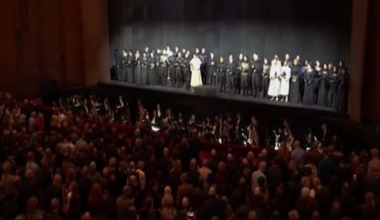 Гімн України у виконанні хору та оркестру The Metropolitan Opera. ВIДЕО