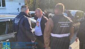 Працівників Голосіївського РТЦК, які допомагали ухилянтам, заарештували
