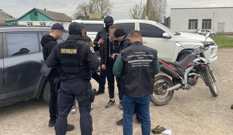 Пограничники пресекли три попытки незаконной переправки мужчин за границу. ФОТОрепортаж