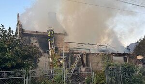 Російські війська вночі атакували Луцьк дронами та ракетами: зруйнований будинок, виникли пожежі (оновлено). ВІДЕО+ФОТОрепортаж