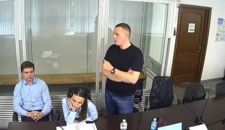 Хабар для НАБУ у справі партнера Коломойського: Суд випустив підозрюваного адвоката під заставу