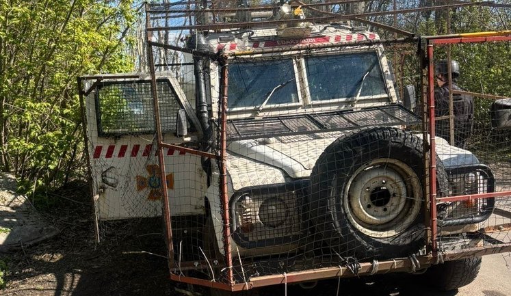 Russian FPV drone attacked State Emergency Service’s "Phoenix" evacuation team in Donetsk region. PHOTO