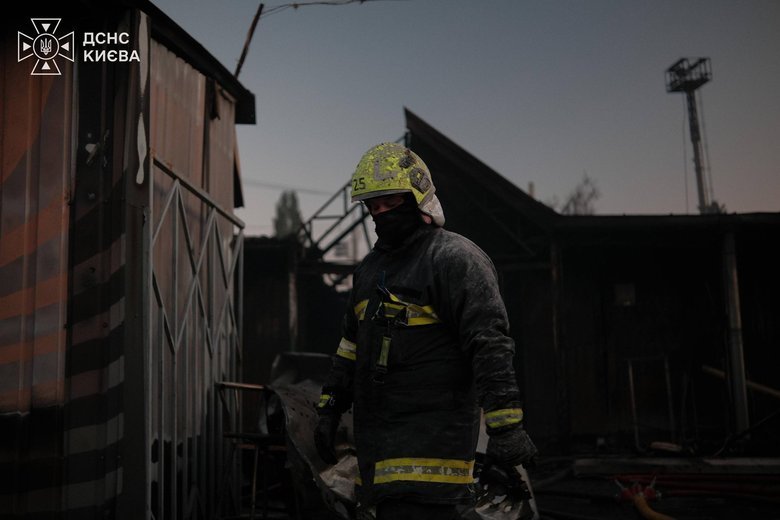 Ліквідовано наслідки обстрілу в Оболонському районі