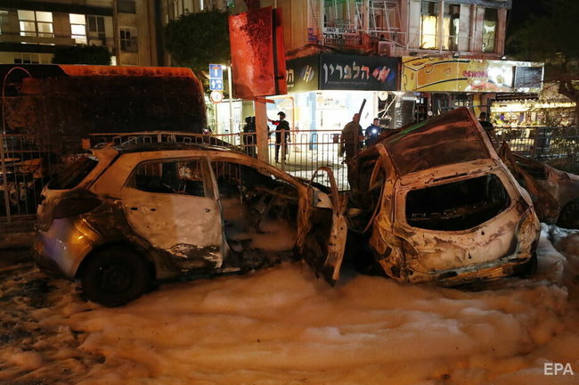 Ракетні обстріли і вуличні заворушення: кадри з Ізраїлю 05