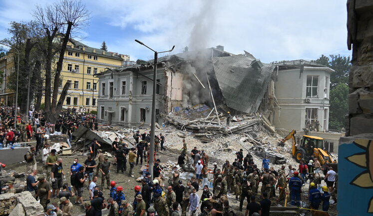 Victor and Olena Pinchuk to help restore Okhmatdyt - Victor Pinchuk Foundation