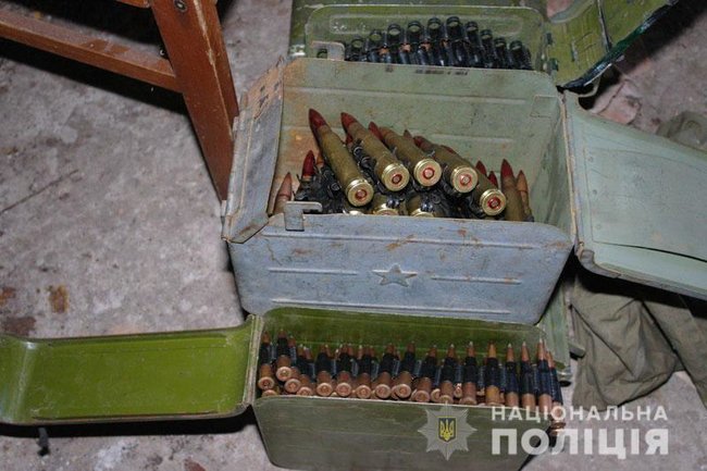 Арсенал боеприпасов обнаружен в гараже в Бахмуте, - Нацполиция 02
