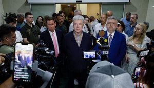 Порошенко: затягування суду — це відмова у правосудді
