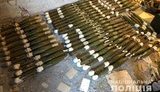 5 кг тротилу, 2,3 тис. різних боєприпасів, майже 62 тис. патронів: поліцейські виявили схрон на Харківщині. ВІДЕО+ФОТОрепортаж