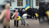 У Куп’янську, який мер здав окупантам, люди вийшли на мітинг за Україну. ВIДЕО