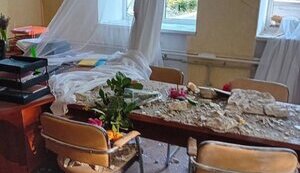 Russians wound 4 people and damage homes in Kherson region in one day
